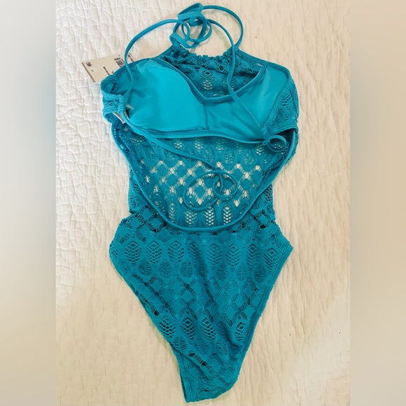 NWT Kenneth Cole Reaction one piece - Picture 2 of 3